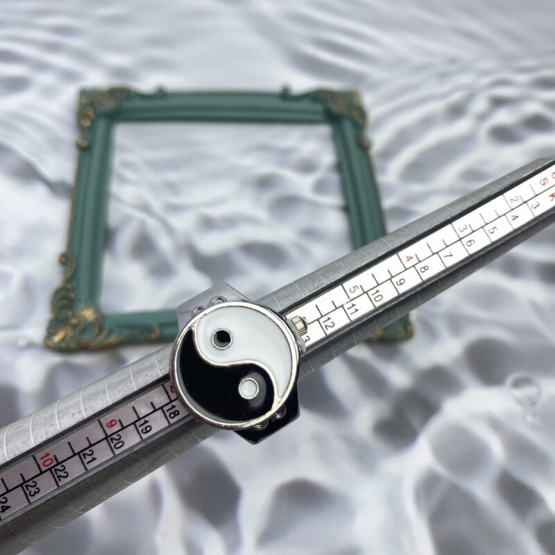 yin and yang opening elastic ring watch